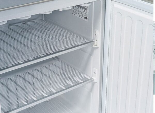 Underbenk fryseskap 200 l. CN2 fryseskap
