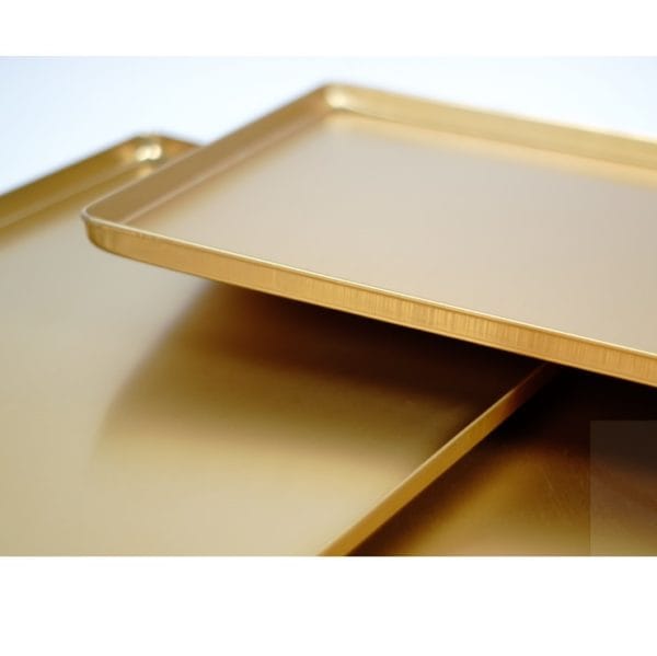 Displaybrett / Utstilling brett Gullfarget – kant 10 mm – Serveringsbrett